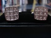 ABOTOADURA COM STRASS 4